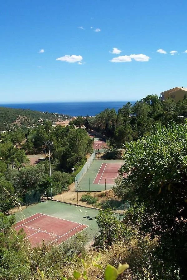Charmant Appartement T2 Vue Sur Piscine Les Issambres