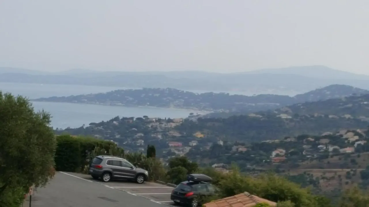 Charmant Appartement T2 Vue Sur Piscine Les Issambres
